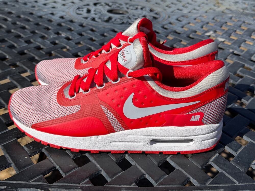 Nike Air Max Zero Essential GS Red Silver Grey Athletic 881224-003 Size 7Y NWOT